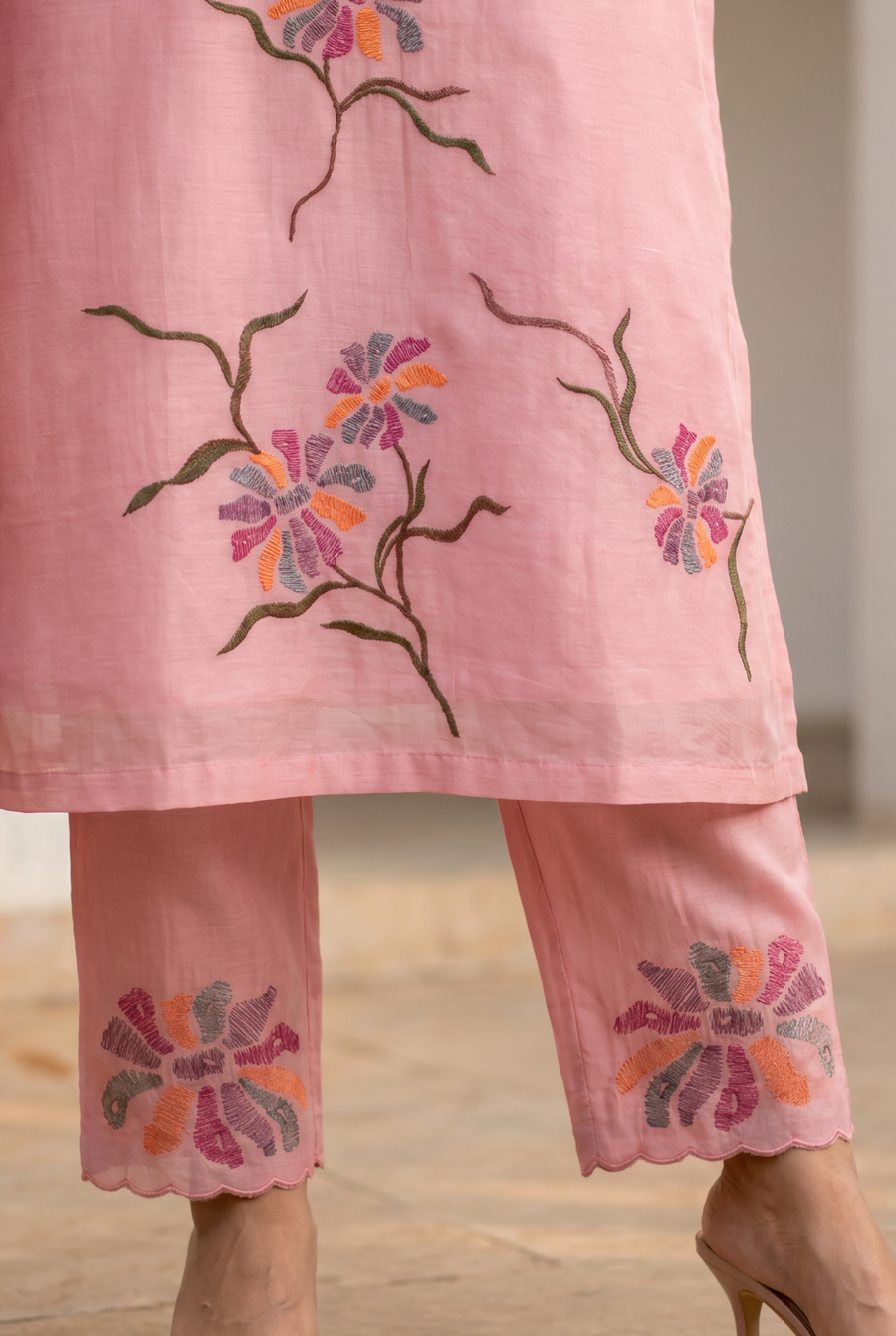 Meher Thread Embroidered Kurta Set