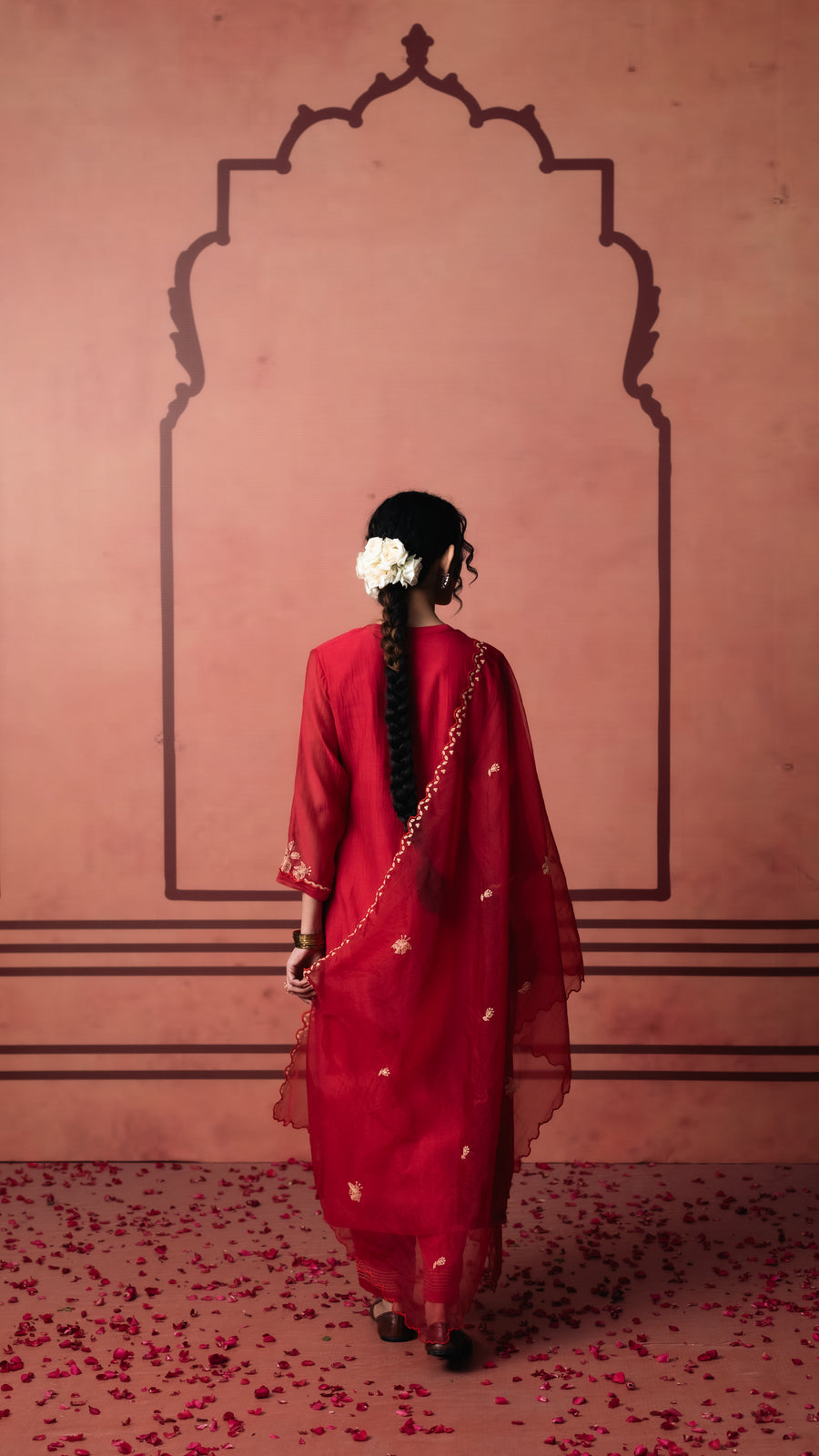 Niva Mul Chanderi Kurta Set in Red