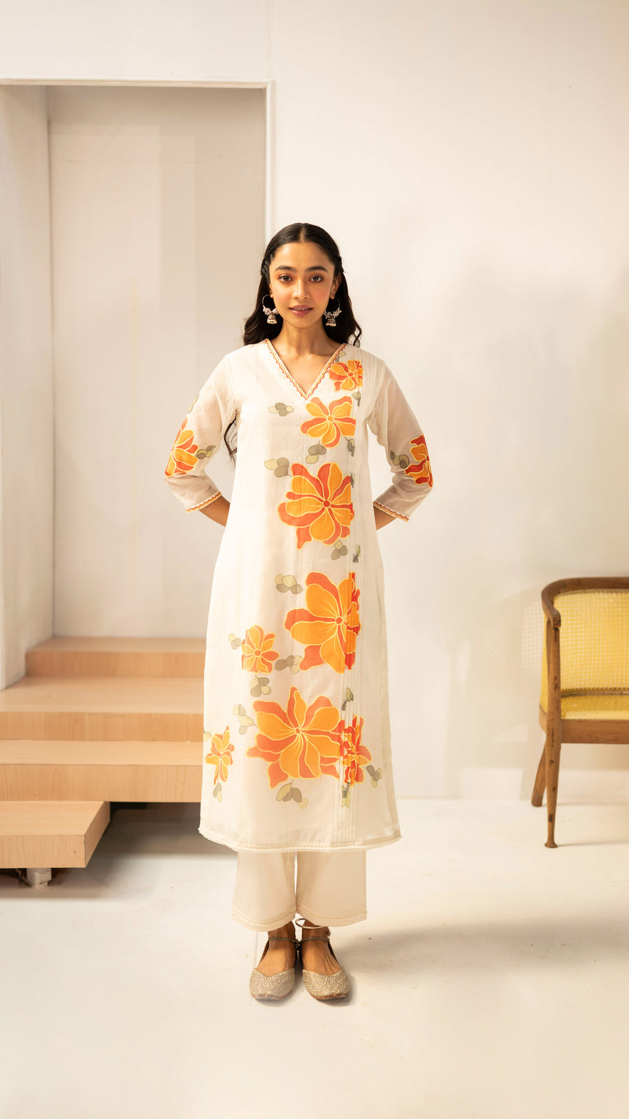 Zoya Mul Chanderi Kurta Set in Off-White