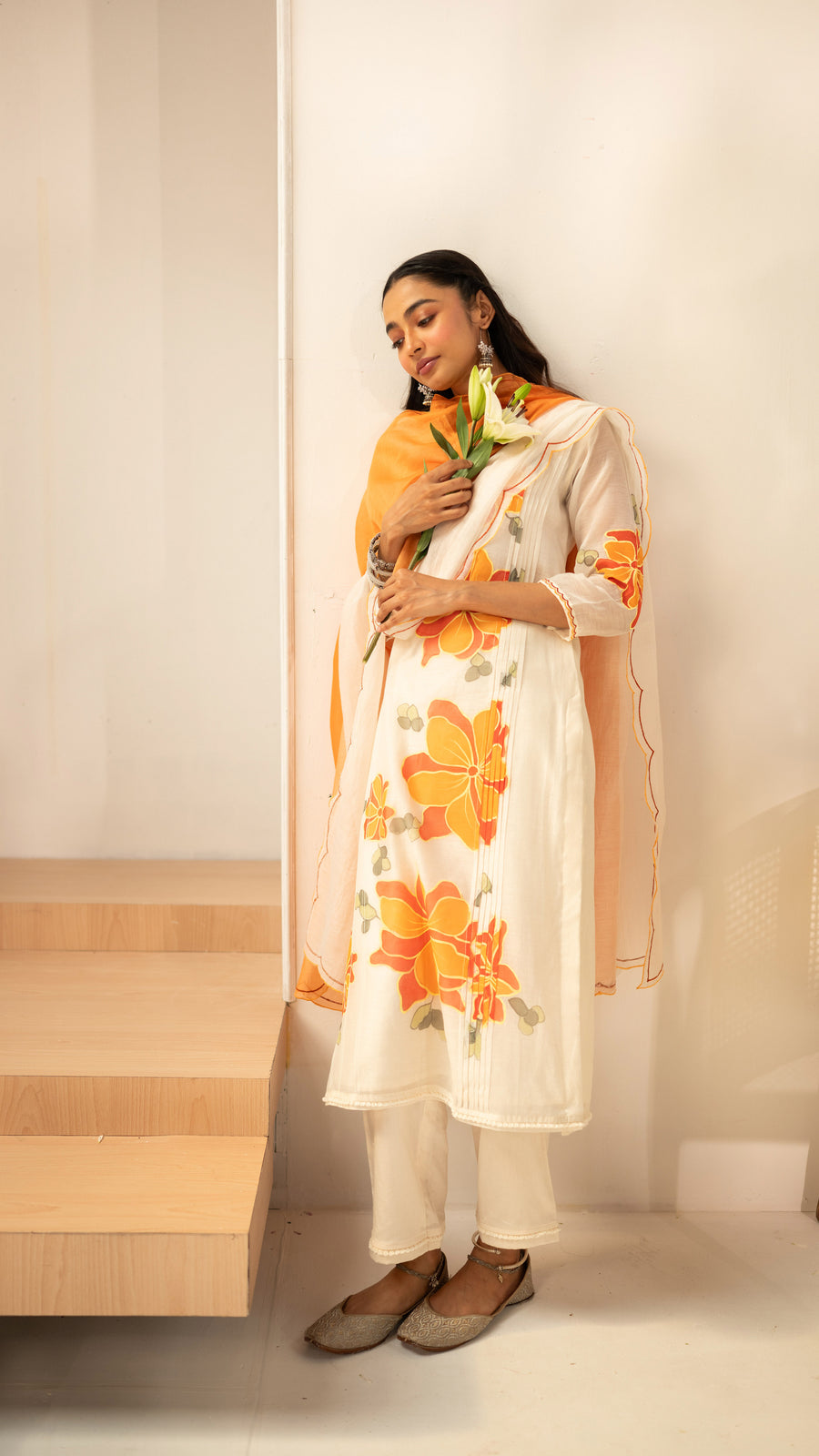 Zoya Mul Chanderi Kurta Set in Off-White