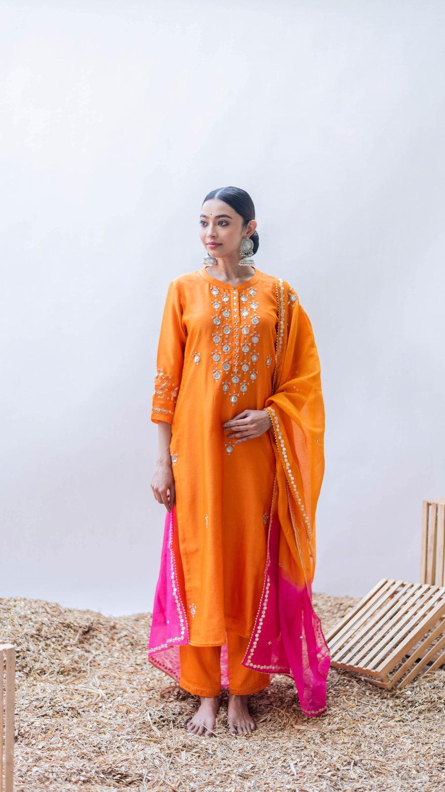 Gulmina Silk Chadneri Kurta Set in Narangi