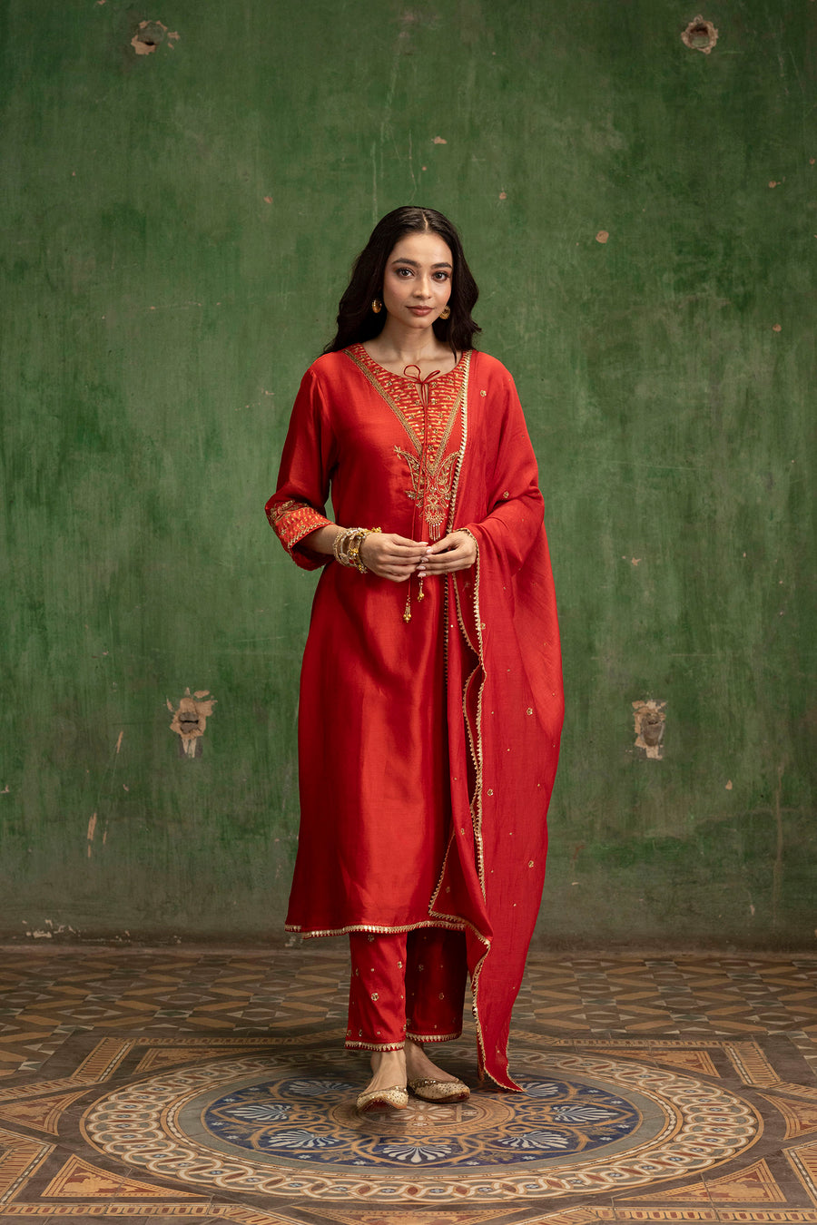 Saanjh Silk Chanderi Aline Kurta Set in Surkh