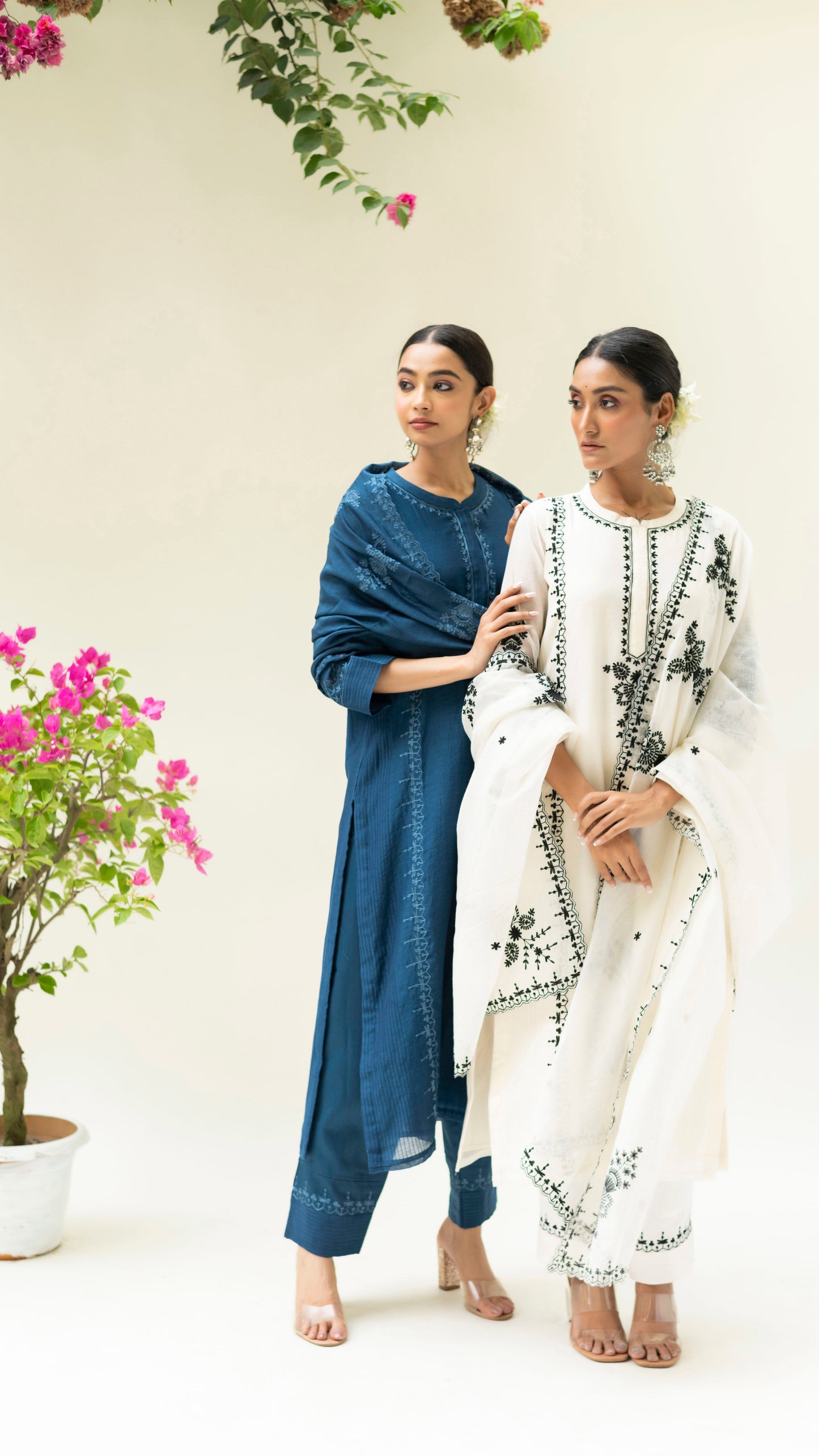 Parchhai Kurta Set (Midnight Blue)