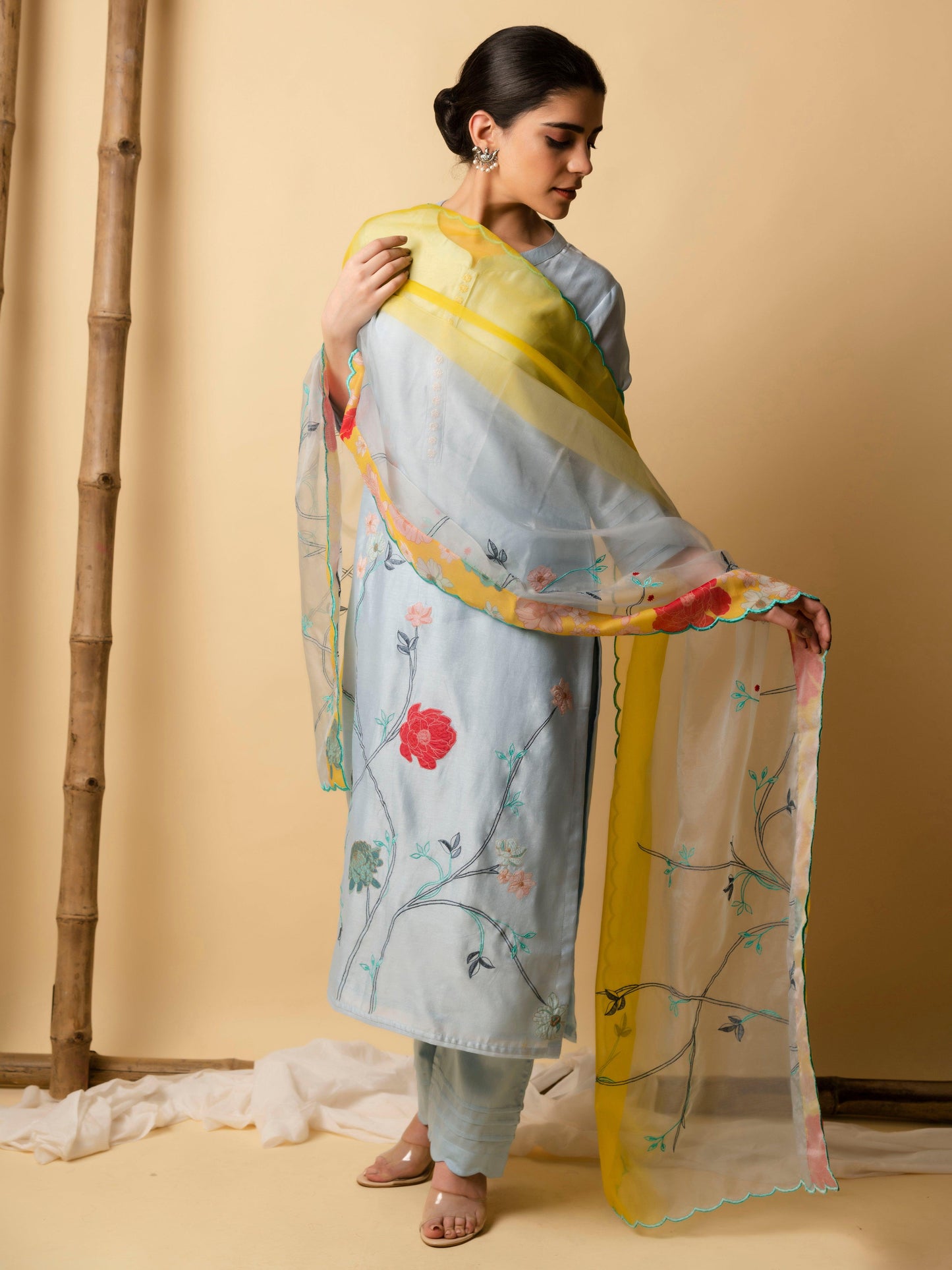 AM Floral Applique Kurta Set (Sky Blue)