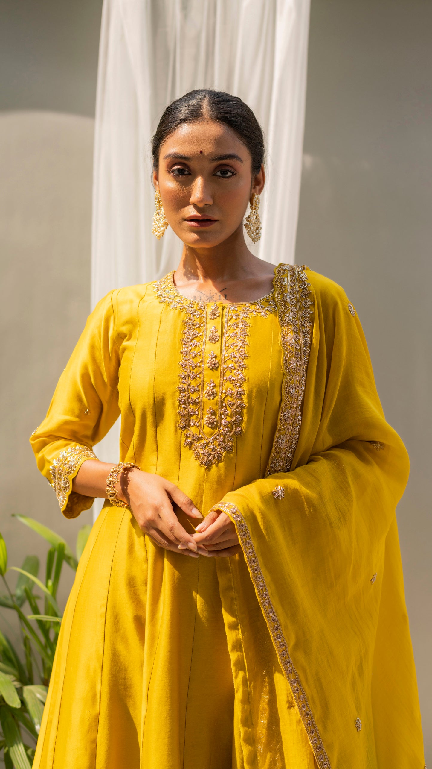 Dahliya Anarkali Set (Yellowish green)