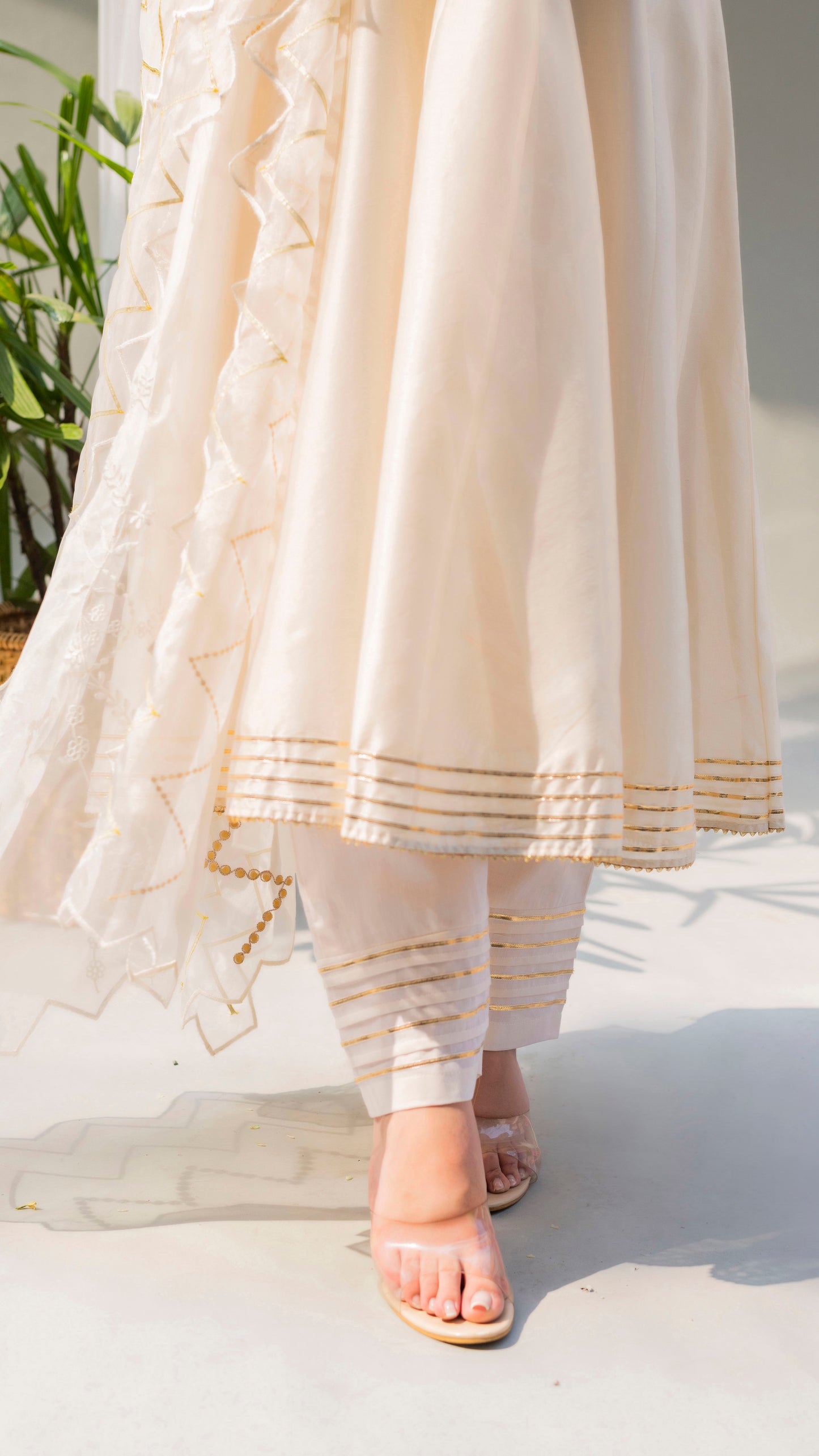 Alia Anarkali Set (Pearl White)
