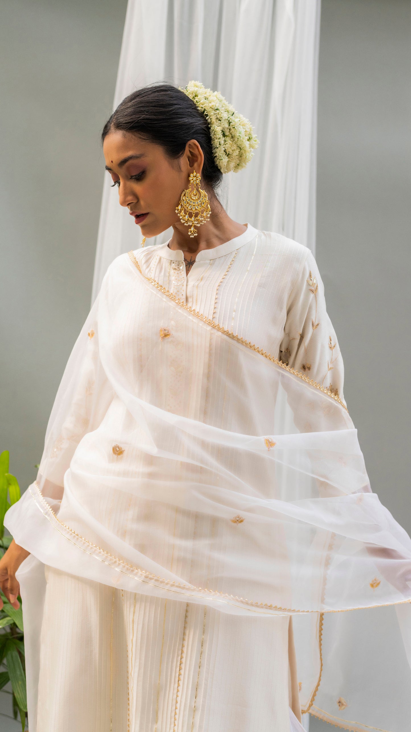 Alia Kurta Set (Pearl White)