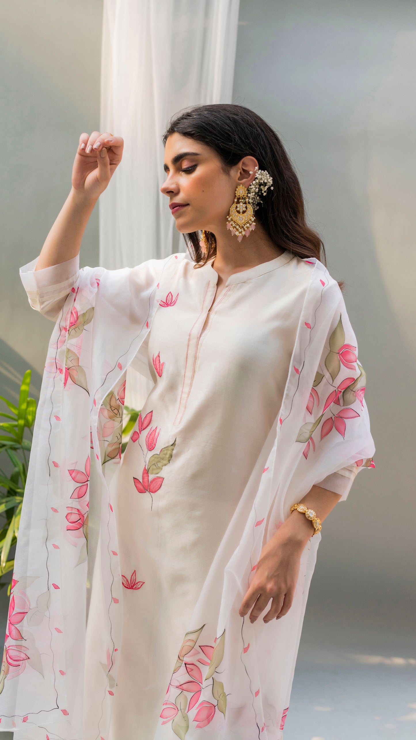 Zoya Kurta Set (Pearl White)