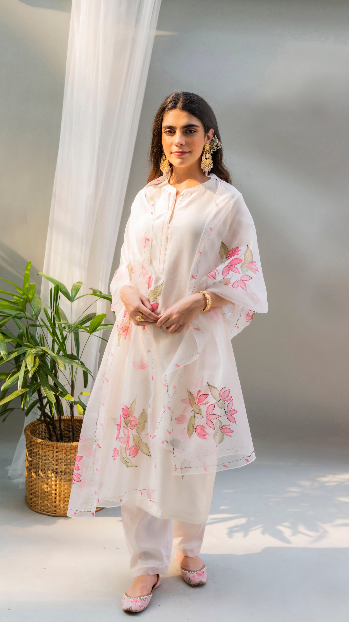 Zoya Kurta Set (Pearl White)