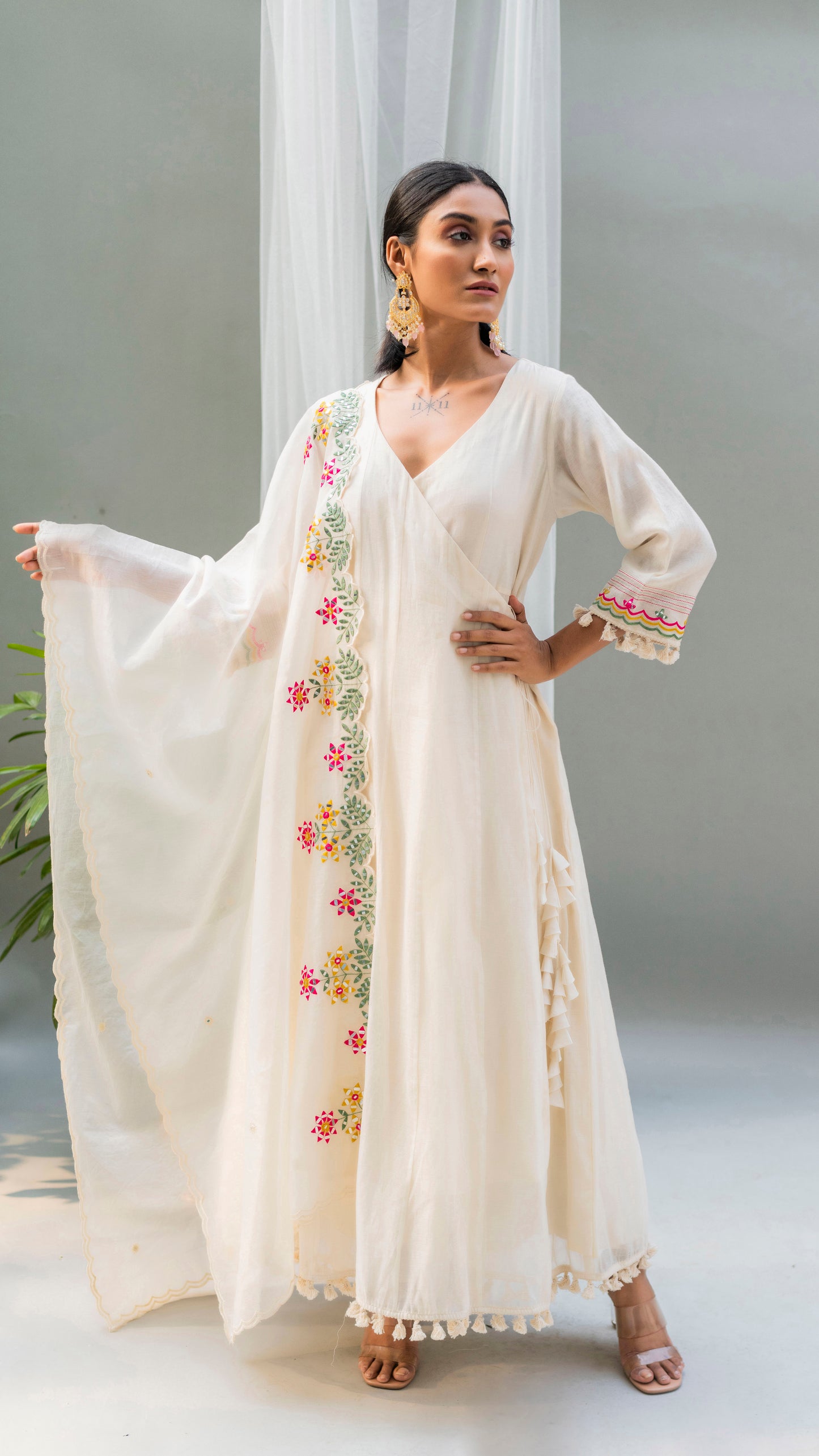 Saadgi Angrakha Set (Ivory White)