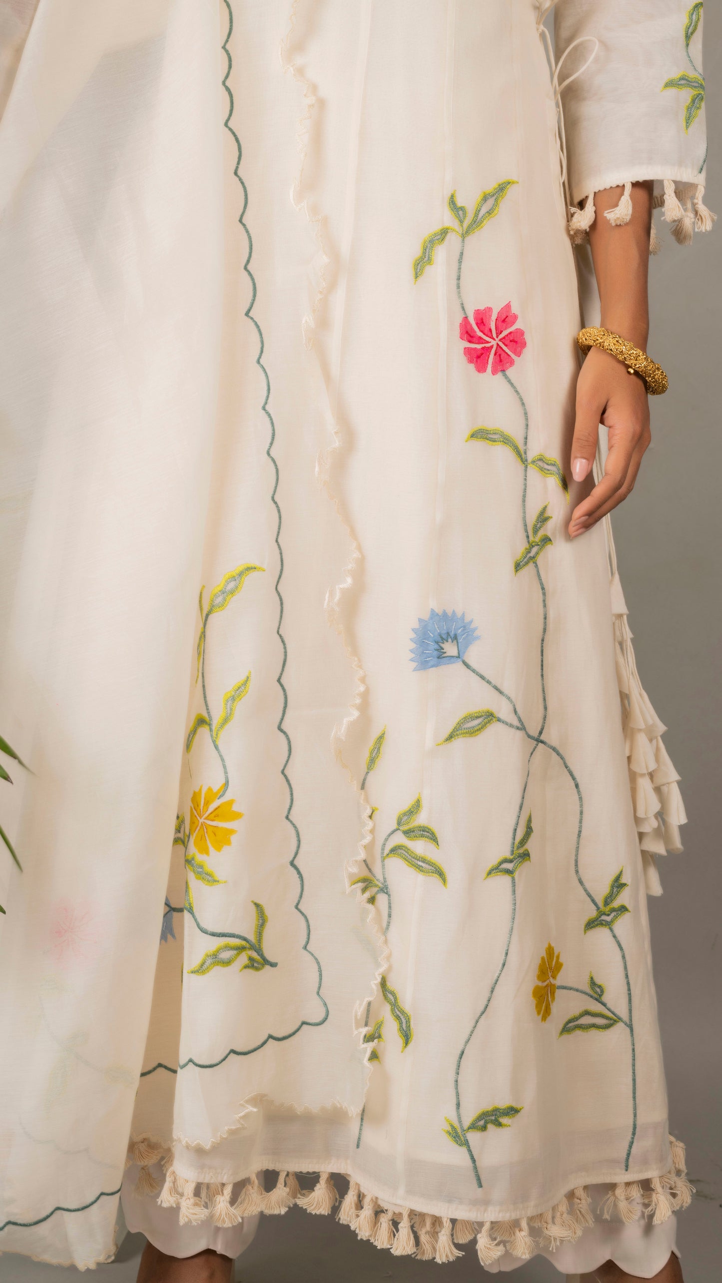 Mehr Angrakha Set (Pearl White)