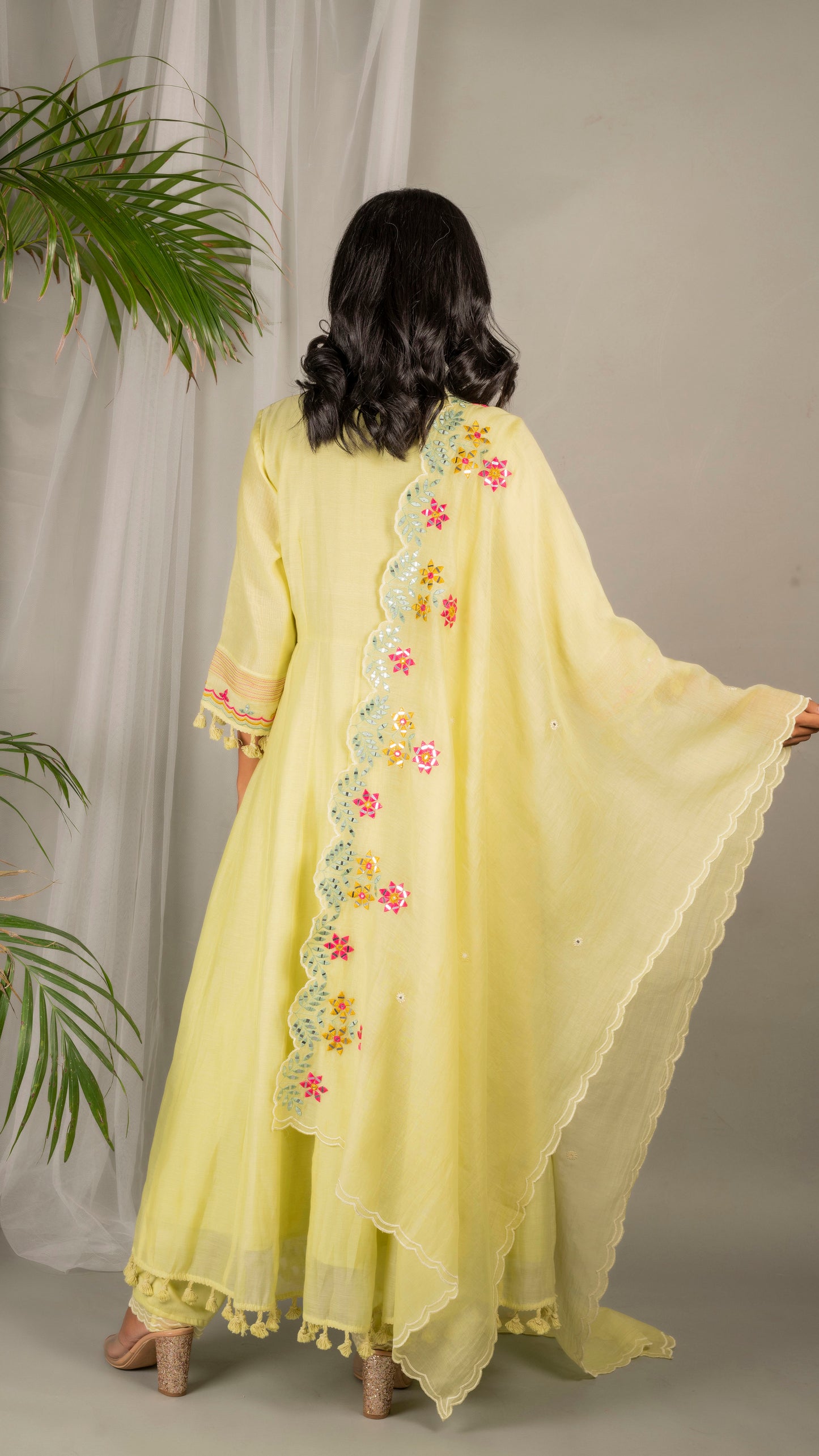 Saadgi Angrakha Set (Lime Green)