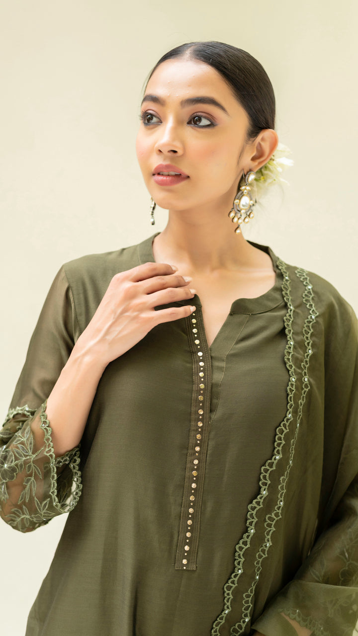 Reverse Applique Kurta Set (Cai Green)
