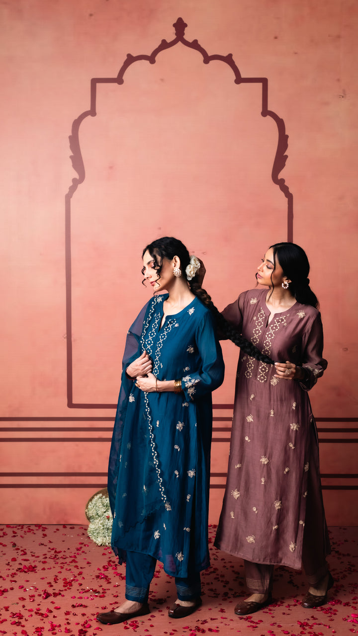 Niva Kurta Set (Dusty Brown)
