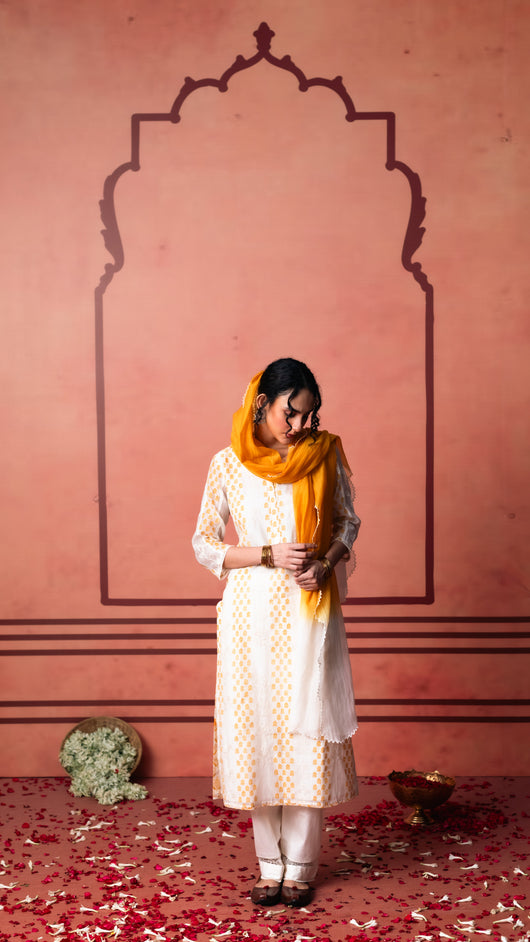Saanjh Kurta Set (Dusty yellow)