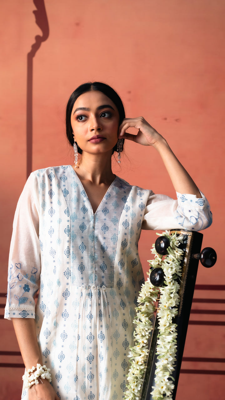 Naveli Aline Kurta Set (Blue)