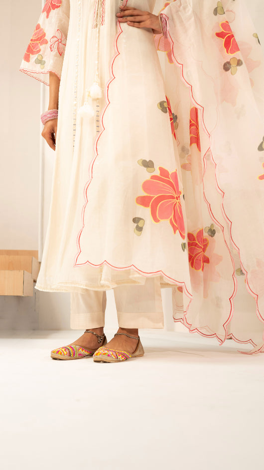 Zoya Anarkali Set (Off-White)