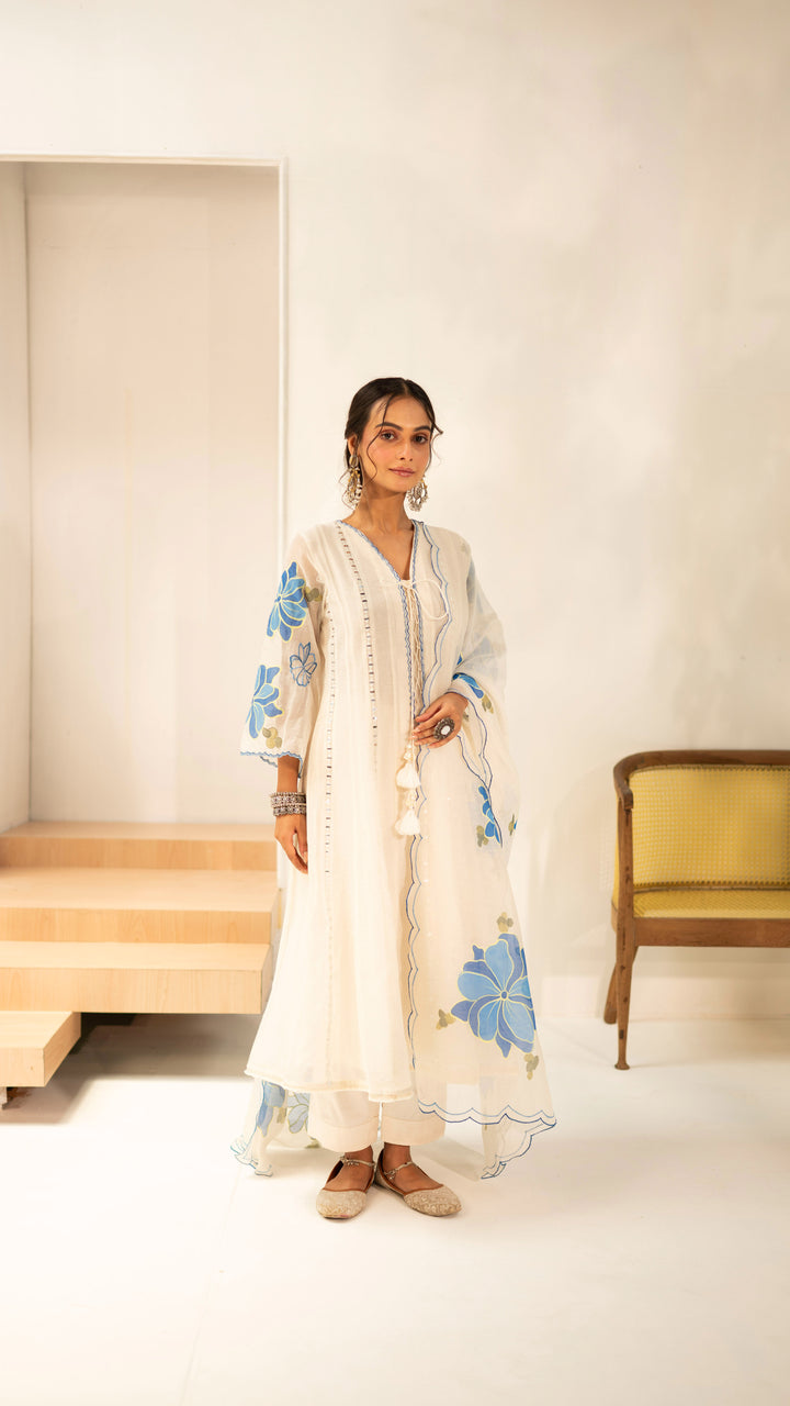 Zoya Anarkali Set (Off-White)