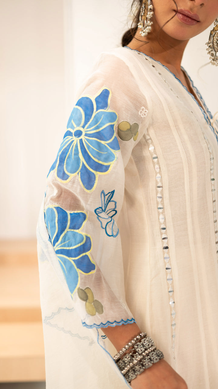 Zoya Anarkali Set (Off-White)