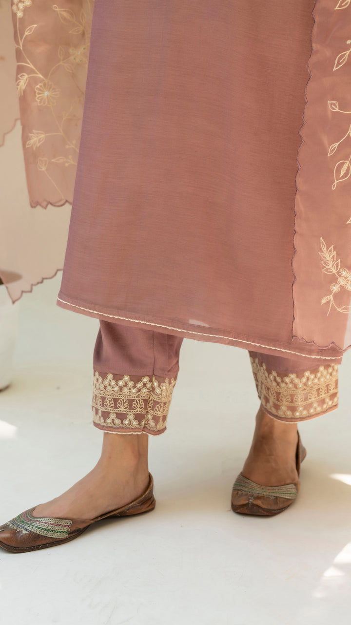 Dastak Kurta Set (Chestnut Brown)