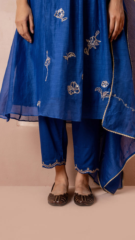Gul A-line Kurta Set