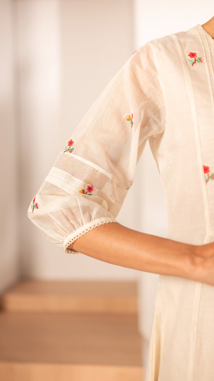 Zia Cross-Stitch Mul Chanderi Tunic Set in Off-White