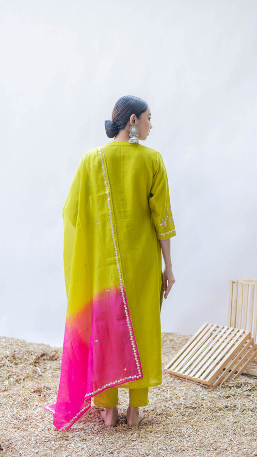 Gulmina Kurta Set (Angoori)