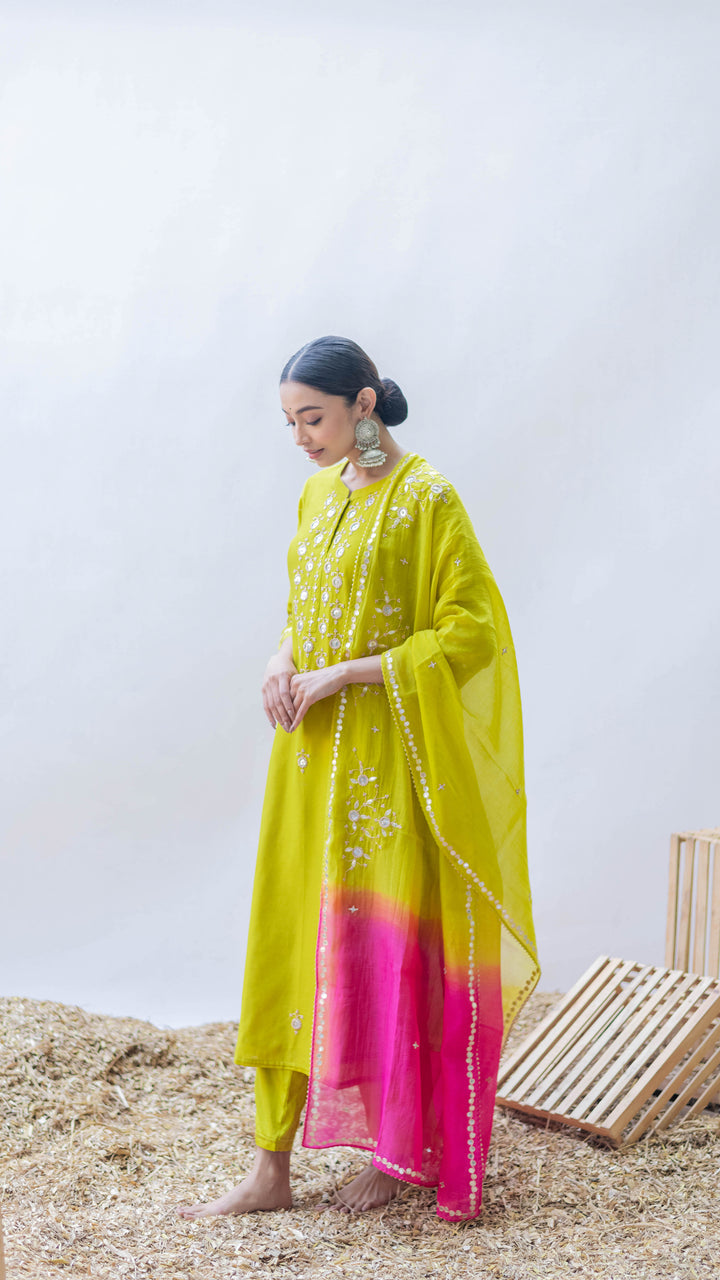 Gulmina Kurta Set (Angoori)