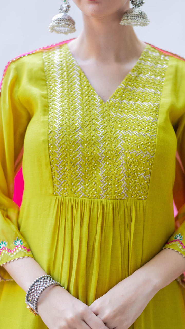 Aqsa Aline Kurta Set (Angoori)