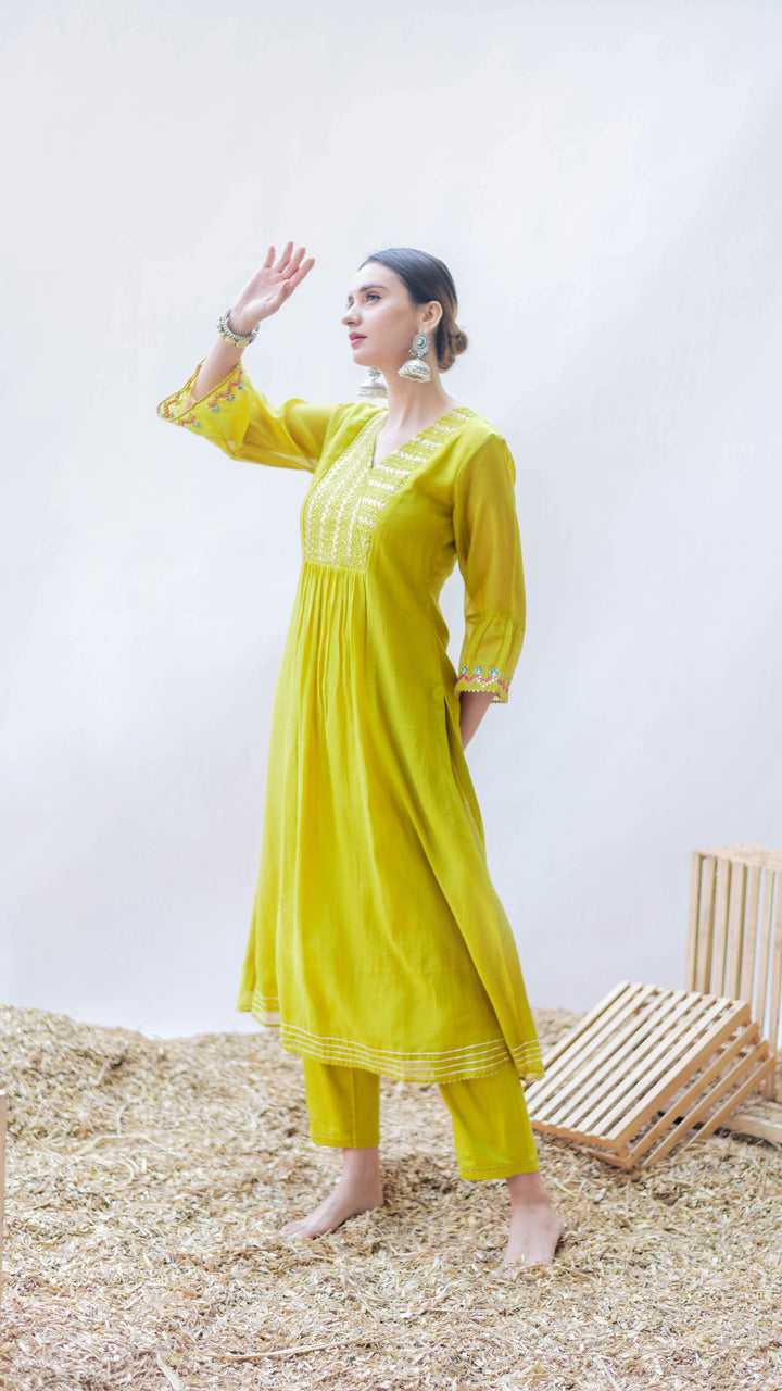 Aqsa Aline Kurta Set (Angoori)