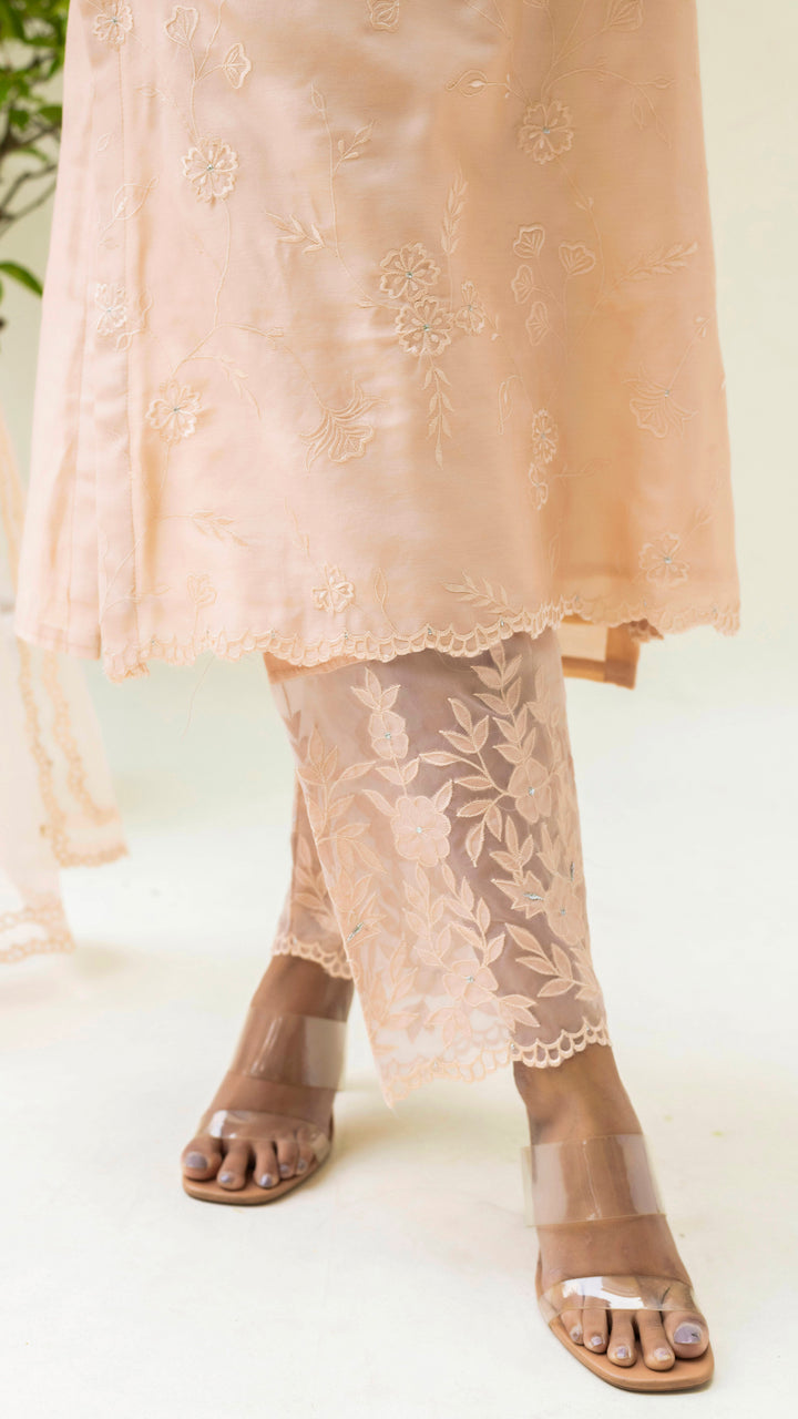 Reverse Applique Kurta Set (Nude)