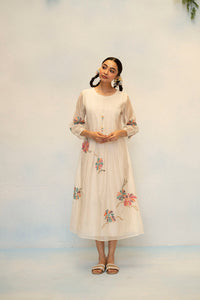 Meher Mul Chanderi Tunic Set in Off-White