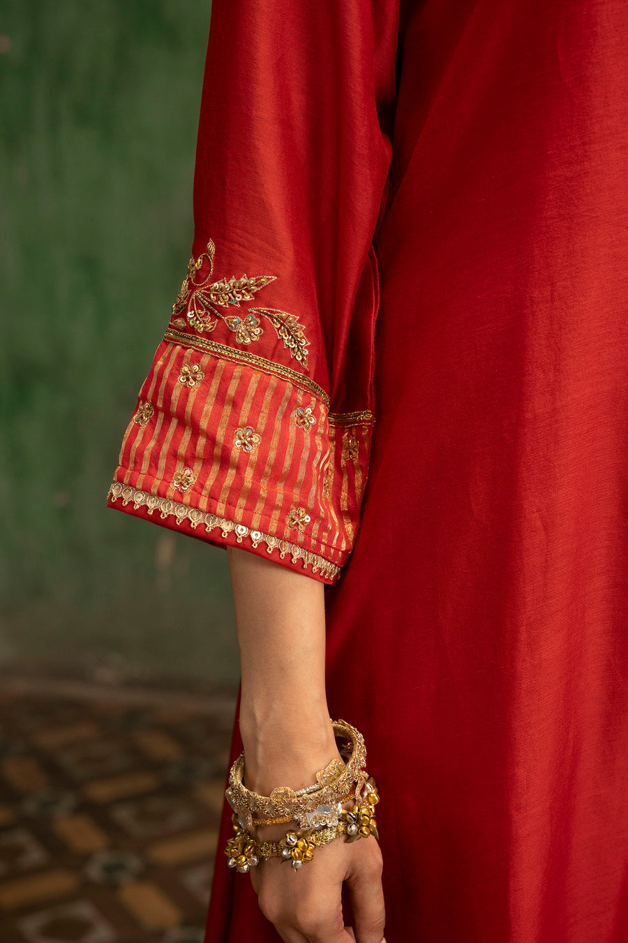 Saanjh Silk Chanderi Aline Kurta Set in Surkh