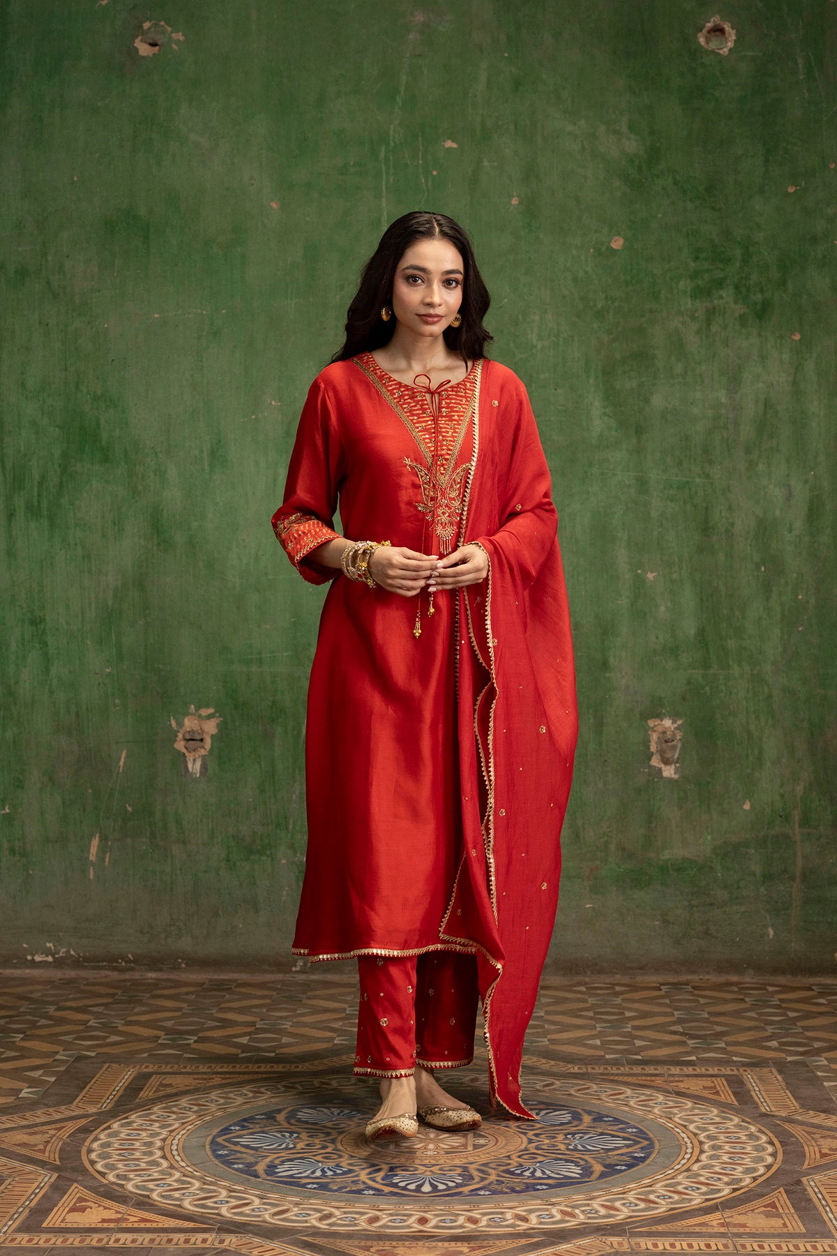 Saanjh Silk Chanderi Aline Kurta Set in Surkh