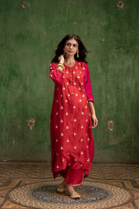 Guldaasta Mul Chanderi Aline Kurta Set in Surkh