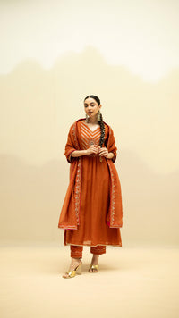 Jhoomar Mul Chanderi Aline Kurta Set