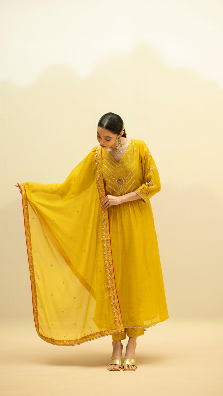 Jhoomar Set
