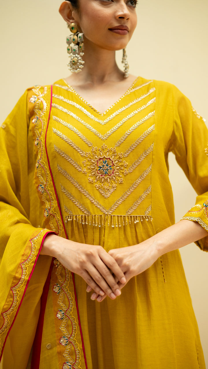 Jhoomar Set