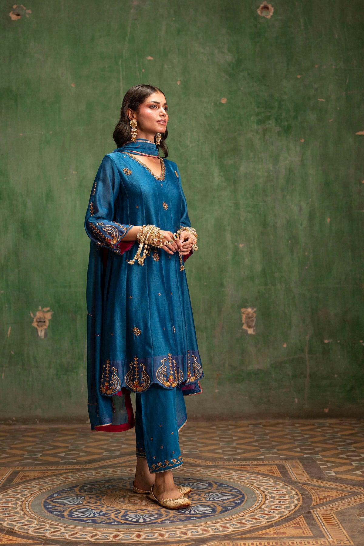 Piroi Mul Chanderi Anarkali Set in Neela
