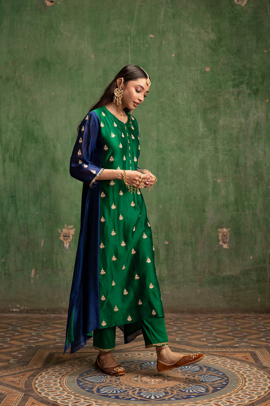 Guldaasta Mul Chanderi Aline Kurta Set in Panna