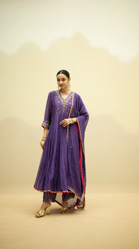 Taarini Mul Chanderi Anarkali Set