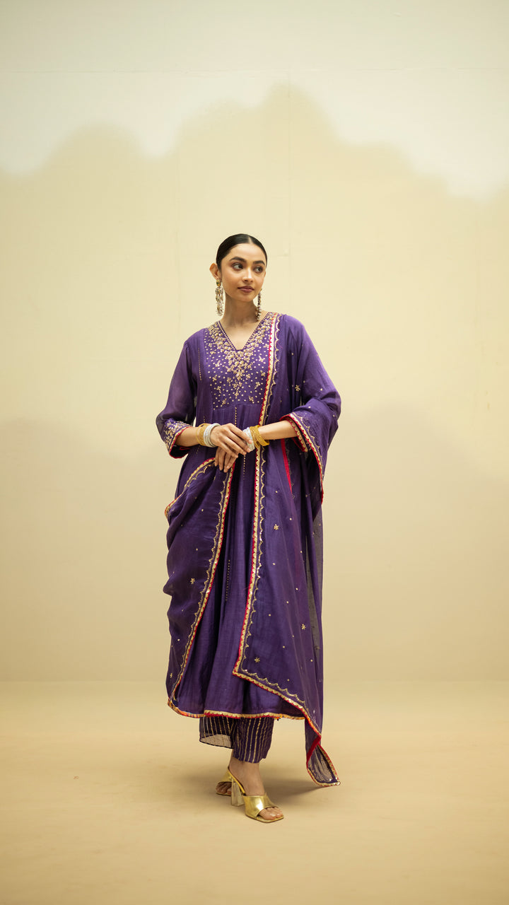 Taarini Set