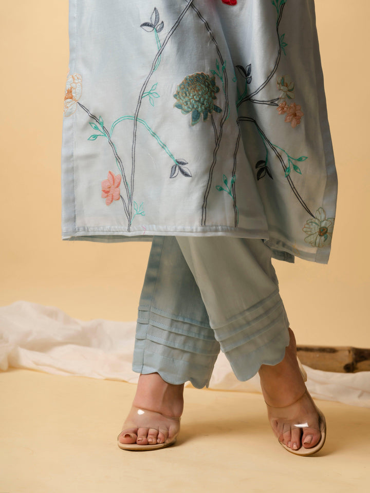 AM Floral Applique Kurta Set (Sky Blue)