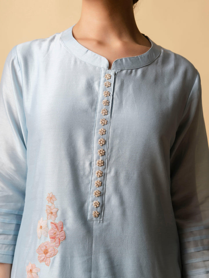 AM Floral Applique Kurta Set (Sky Blue)