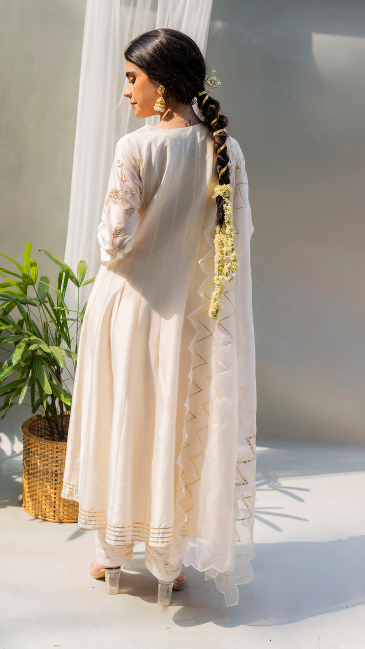 Alia Anarkali Set (Pearl White)