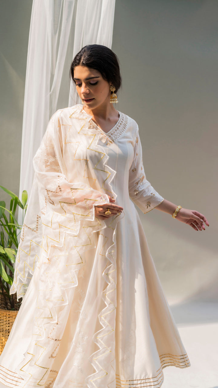 Alia Anarkali Set (Pearl White)