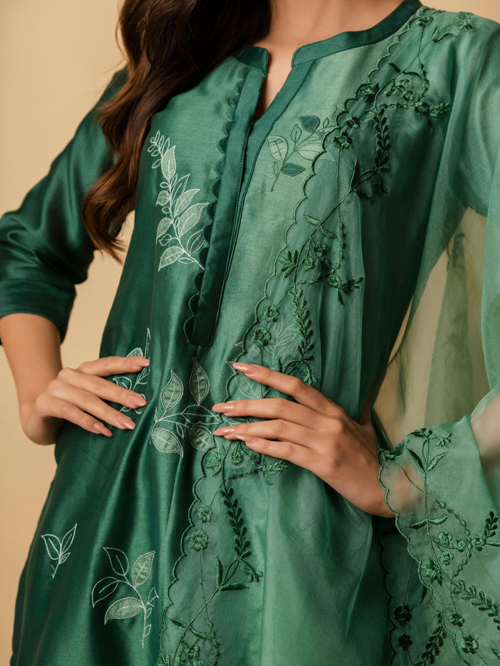 AM Leaf Applique Kurta Set (Emerald Green)