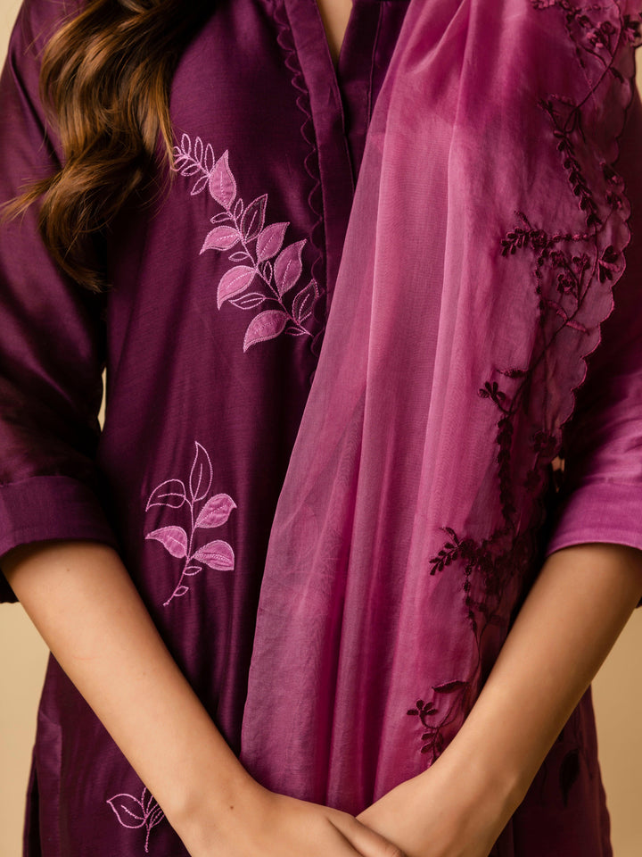AM Leaf Applique Kurta Set (Wine)