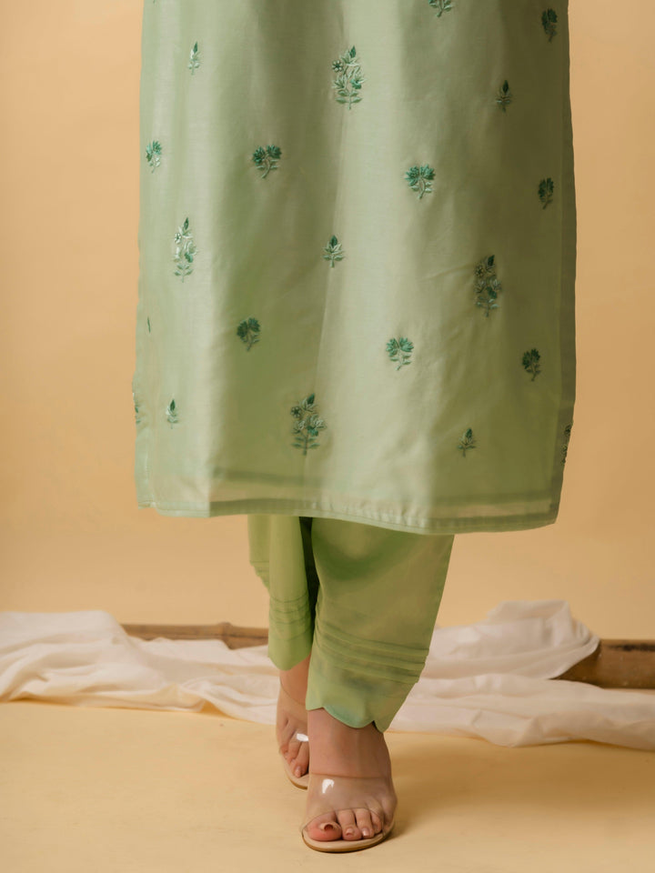 AM Lajjoo Kurta Set (Pistachio Green)