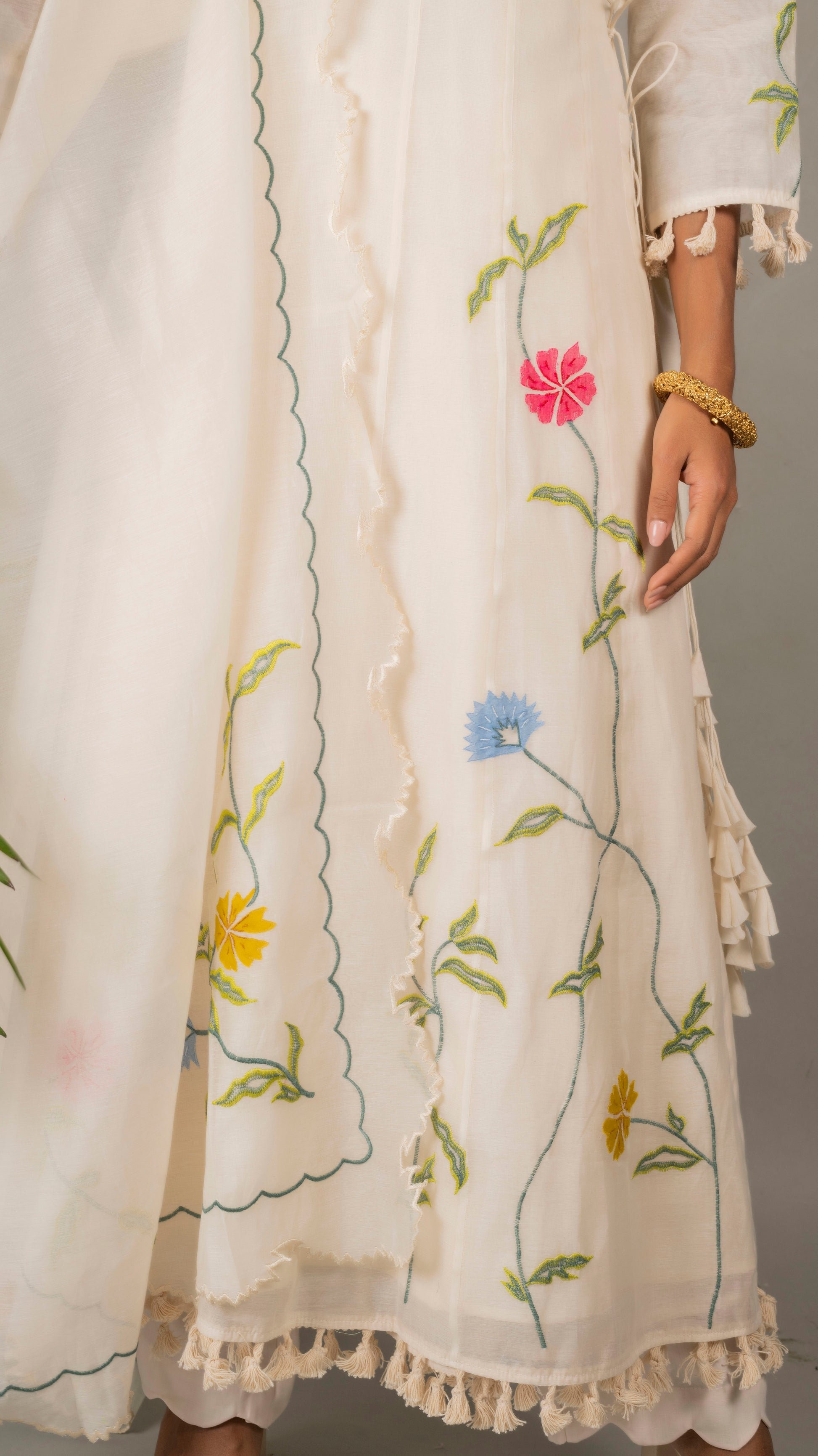 Mehr Angrakha Set (Pearl White)